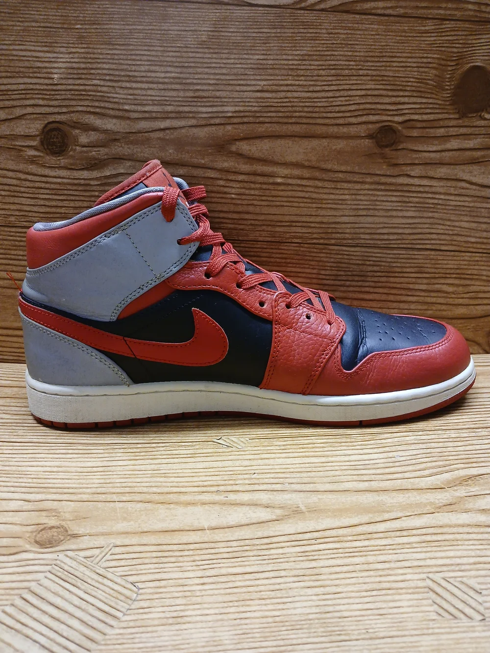 Vintage Nike Air Jordan Mid Fire Red Gray Men’s High-Top Basketball Sneakers